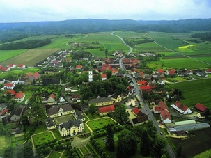 Luftbild Hohenaltheim mit Schloss